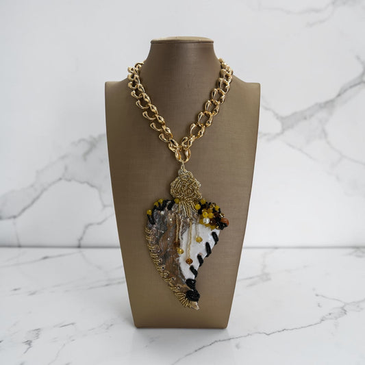 Collana cuore in ceramica con oro fuso