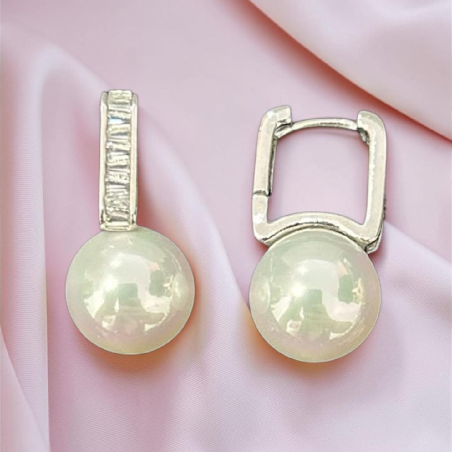 Orecchini per lobo forato con perla e strass