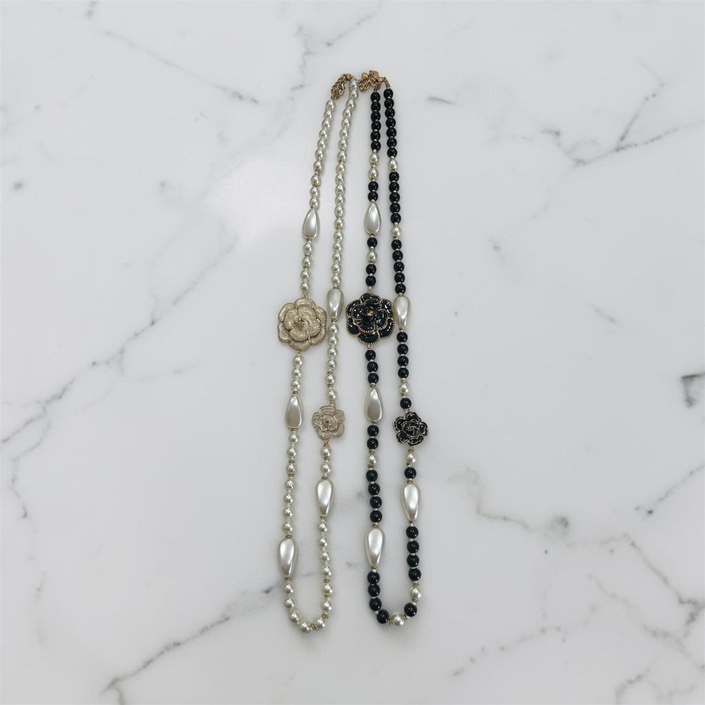 Collana lunga di perle