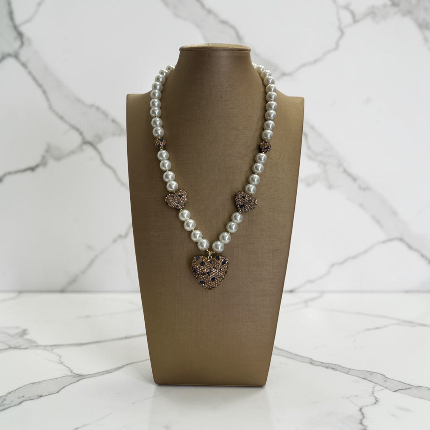 Collana di perle con cuore