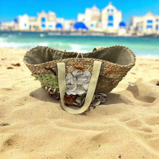 Borsa mare con fiori realizzati a mano e perline