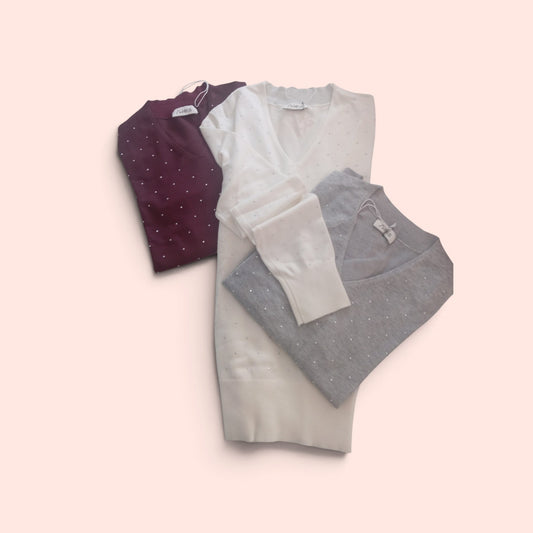 Maglia a V con dettagli strass