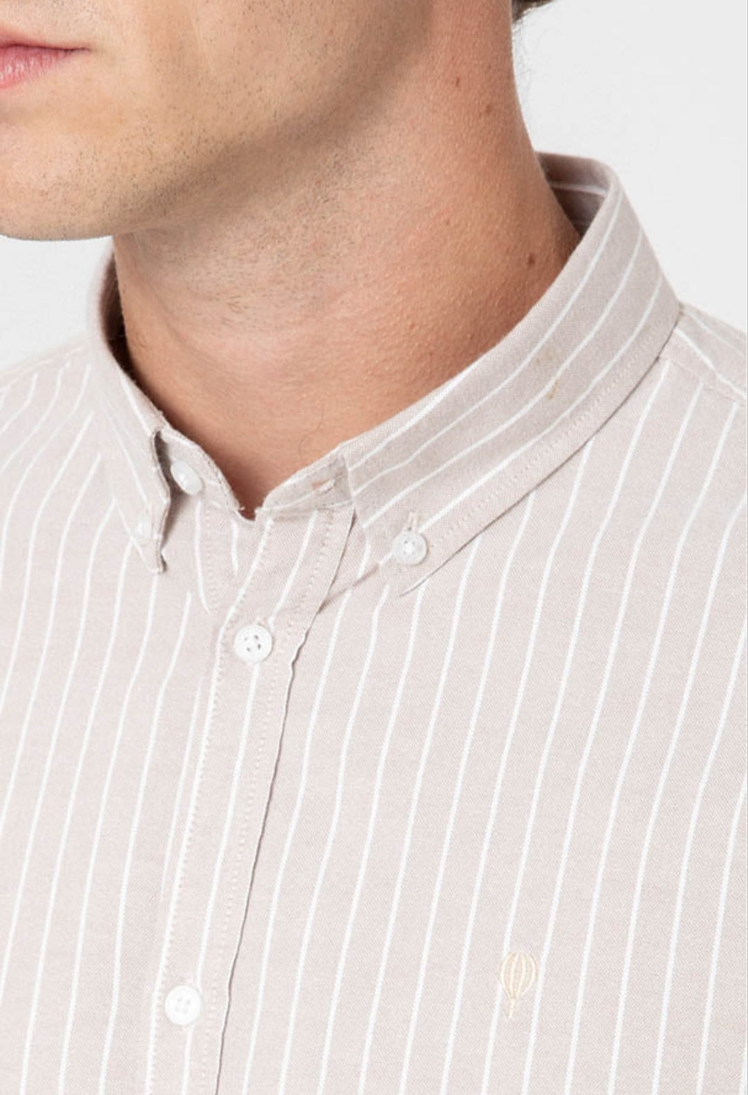 Camicia a righe sottili